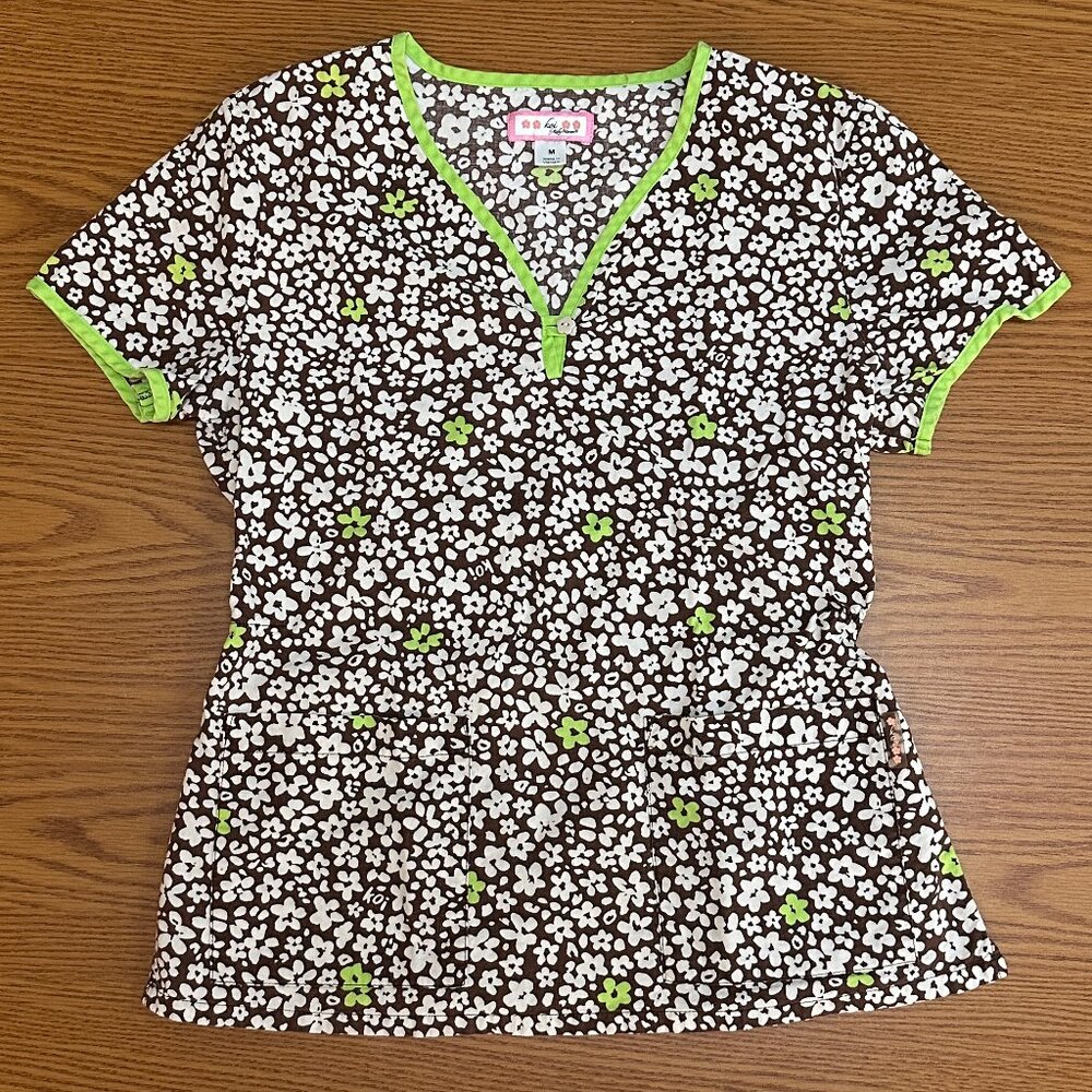 Brown Floral Scrub Top with Green Trim – V-Neck – Size M